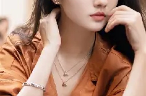窦文涛：跟鲁豫睡过跟王菲暧昧栽在39岁才女身上 多年人设碎成渣